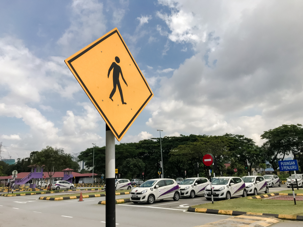 proses ambil lesen kereta: belajar lesen memandu di Malaysia